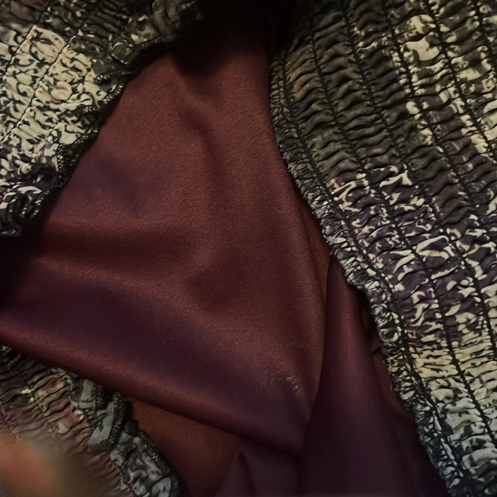 Women’s Sheer Patterned Blouse - Burgundy/Black - Picture 6 of 7